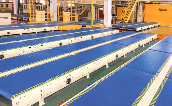 Intelligentized cardboard conveyor system Intelligentized cardboard conveyor system